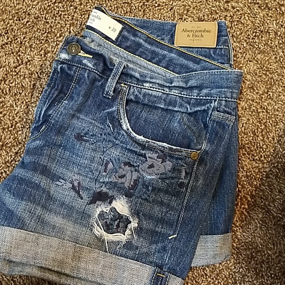 Abercrombie & Fitch Pants - Abercrombie Shorts
